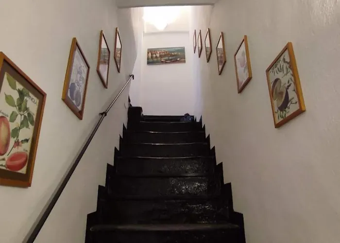 Ideale Per Escursionisti, A Pochi Minuti Dal Mare E Dalle Falesie- Casa Celeste