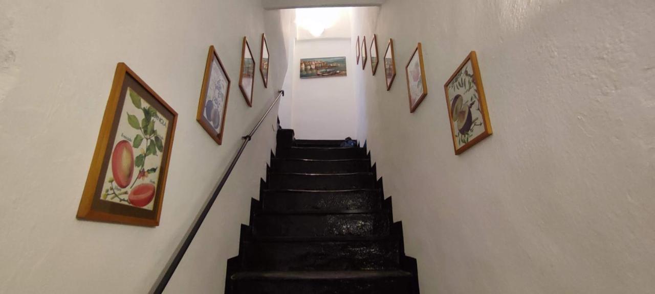 Ferienhaus Ideale Per Escursionisti, A Pochi Minuti Dal Mare E Dalle Falesie- Casa Celeste